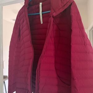 Lululemon size 4 Puffer jacket